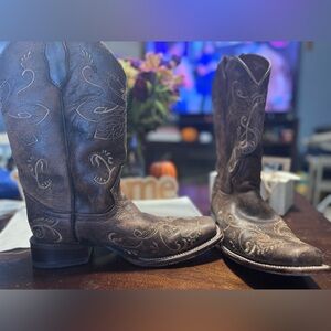 Circle G Square Toe women’s boot